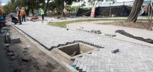 La fuente de cristal forma parte del bulevar La Quebrada que se construye en la parte noroccidental del parque.