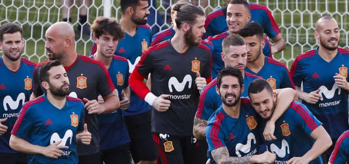 Los seleccionados espa&ntilde;oles cerraron ayer su jornada de entrenamiento en Mosc&uacute;, sede del partido de hoy.