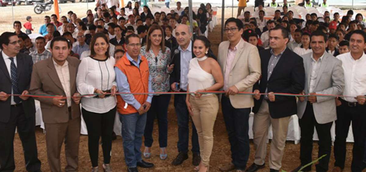 Al acto de inauguraci&oacute;n asistieron autoridades provinciales, representantes del Ministerio de Industrias y delegados de la Uni&oacute;n Europea.