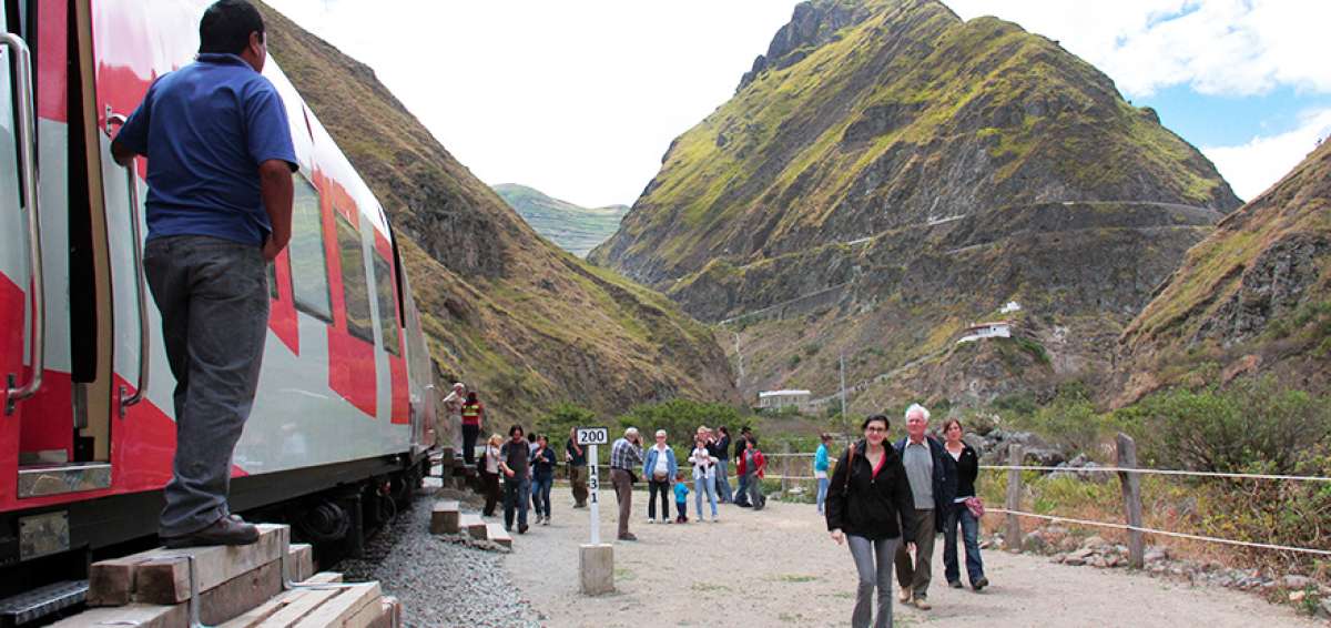 Las rutas del ferrocarril en las provincias de la Sierra centro son utilizadas por turistas que provienen de otras regiones y del exterior.