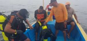 Buzos de la Armada buscaron el cuerpo del ni&ntilde;o durante cuatro d&iacute;as.