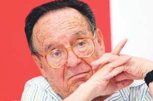 &ldquo;Yo nunca pretend&iacute;  que en el Chavo la gente creyera que &eacute;ramos ni&ntilde;os. Lo que pretend&iacute;a era que asumieran que &eacute;ramos adultos interpretando a ni&ntilde;os&rdquo;. Chespirito - Comediante