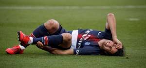 Cavani se lesiona a tres d&iacute;as de jugar contra el Manchester United