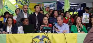 Anoche, una facci&oacute;n de PAIS anunci&oacute; que retir&oacute; a Moreno de la Presidencia del movimiento. 