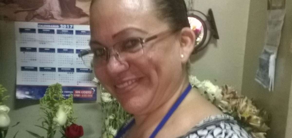Mercedes Espinoza, la florista m&aacute;gica del Cementerio General