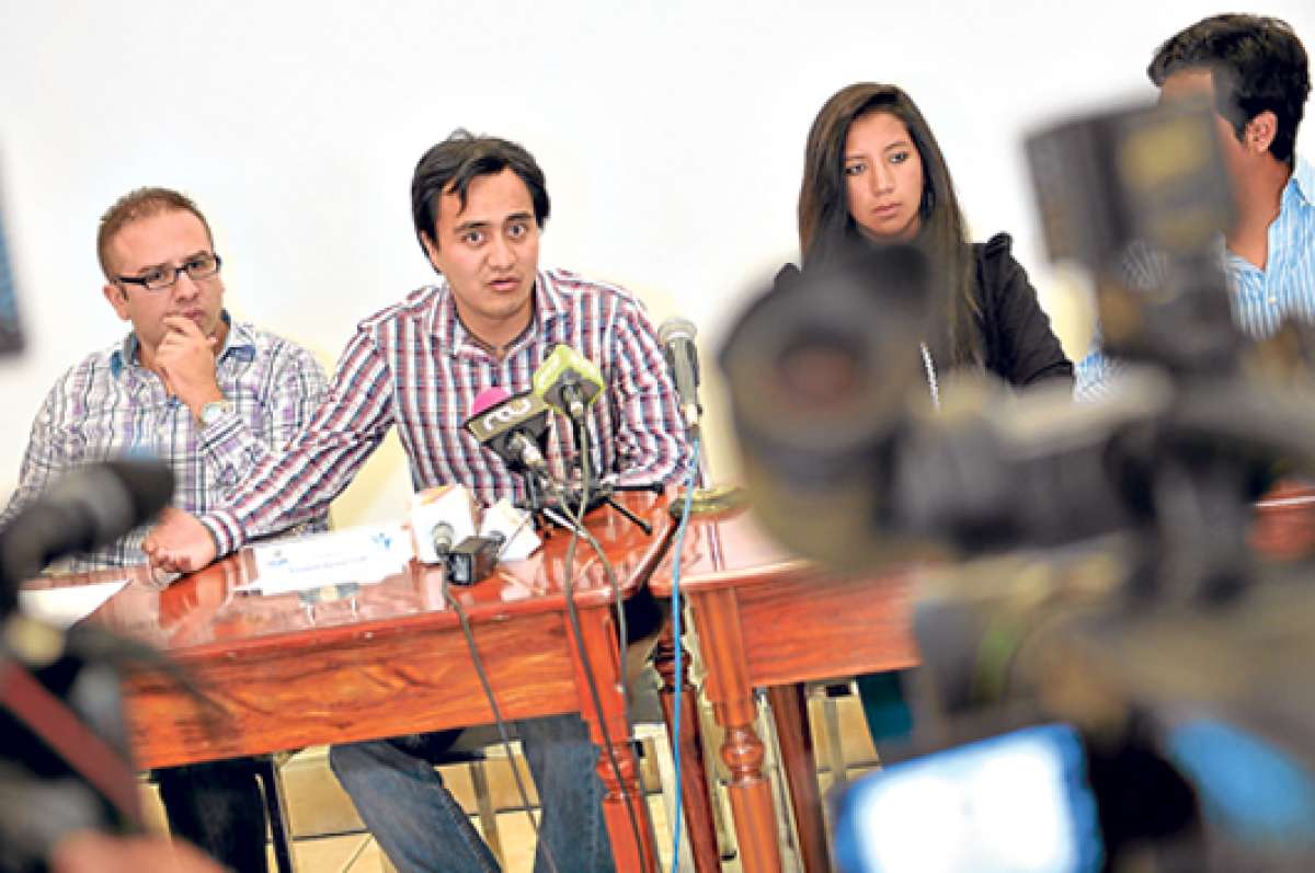Los estudiantes de la Feupe conf&iacute;an en que sus propuestas sean aceptadas por el CES, ya que afirman que la educaci&oacute;n debe ser sin fines de lucro. Foto: Santiago Aguirre/ El Tel&eacute;grafo.