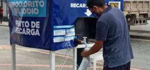 Dispensadores de hipoclorito de sodio fueron instalados en la ciudad de Cuenca