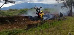 Bomberos atendieron un conato de incendio forestal en el sector de Pifo.