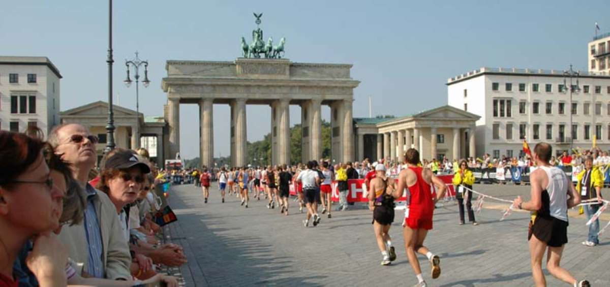 Marat&oacute;n de Berl&iacute;n bate r&eacute;cord con m&aacute;s de 44.000 corredores inscritos