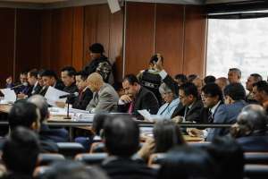 Los defensores legales explican su postura ante el proceso legal que se desarrolla desde el lunes. Foto: &Aacute;lvaro P&eacute;rez/El Tel&eacute;grafo