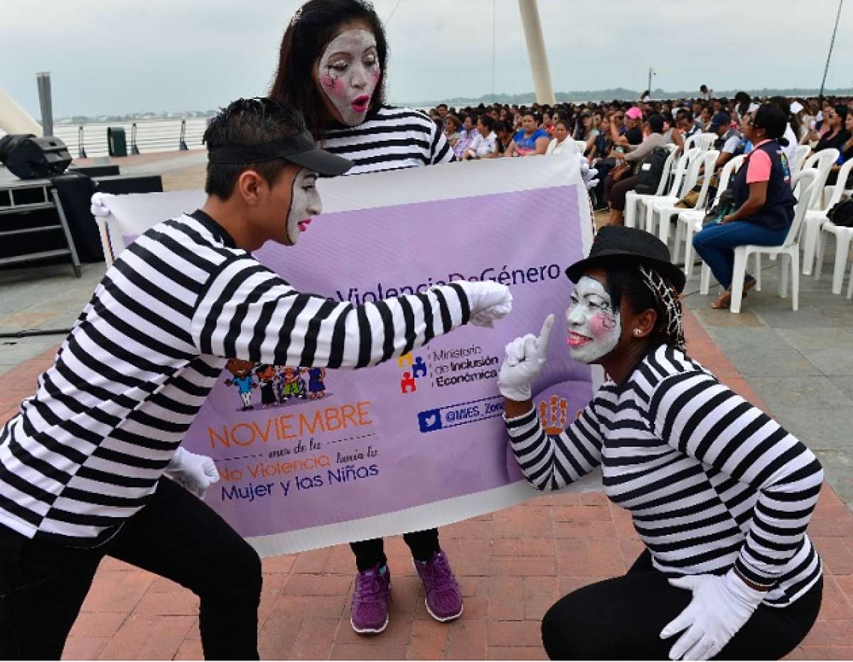 Varias actividades se realizan en la ciudad por el D&iacute;a de la Eliminaci&oacute;n de la Violencia contra la Mujer. Foto: William Orellana / El Tel&eacute;grafo 