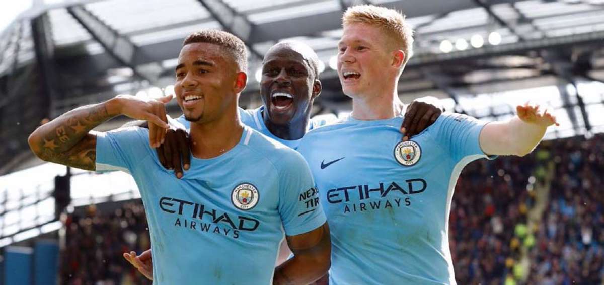 Manchester City humilla al Liverpool (5-0) y se coloca l&iacute;der provisional