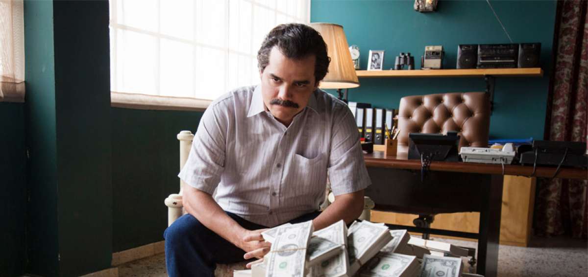 El brasile&ntilde;o Wagner Moura interpreta al fallecido narcotraficante colombiano Pablo Escobar en la serie Narcos, de Netflix.