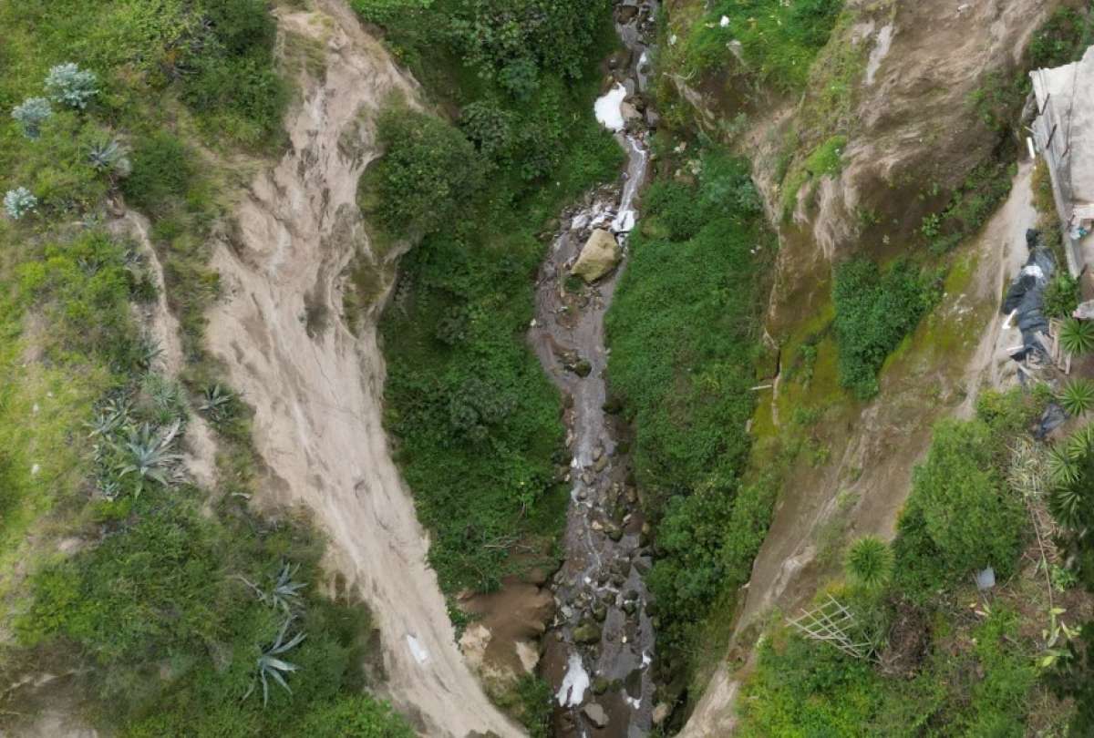 La AMC realiza controles en quebradas para prevenir y mitigar cualquier tipo de riesgos.