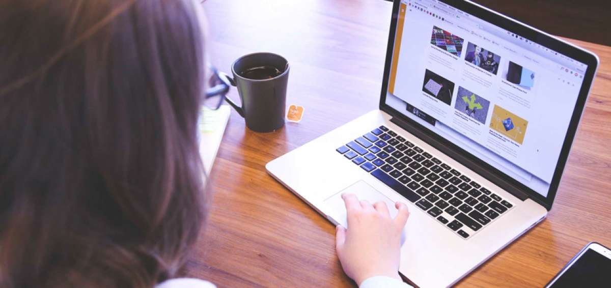 Los j&oacute;venes pasan m&aacute;s de la mitad de su tiempo libre en las redes sociales.