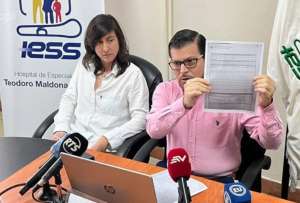 Nathaly López en rueda de prensa