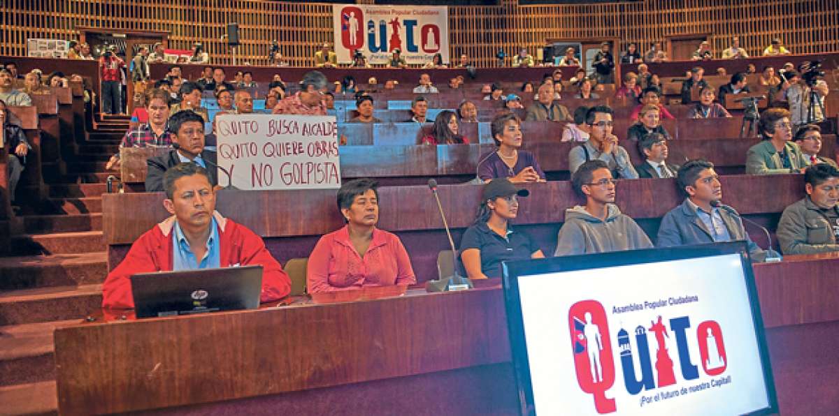 Alrededor de 300 personas se reunieron durante la noche del jueves en el auditorio de Ciespal. Foto: Fernando Sandoval/ El Tel&eacute;grafo