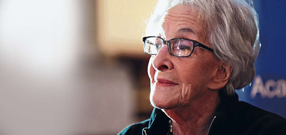 Vitale es reconocida por la  sutileza de sus traducciones al espa&ntilde;ol  de obras importantes de Simone de Beauvoir o Michel de Montaigne.