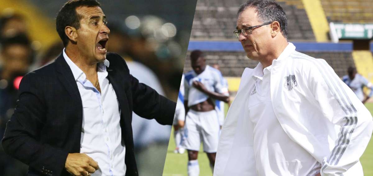 Guillermo Sanguinetti (izq.), entrenador del Delf&iacute;n de Manta, y Alfredo Arias, director t&eacute;cnico del Emelec de Guayaquil.