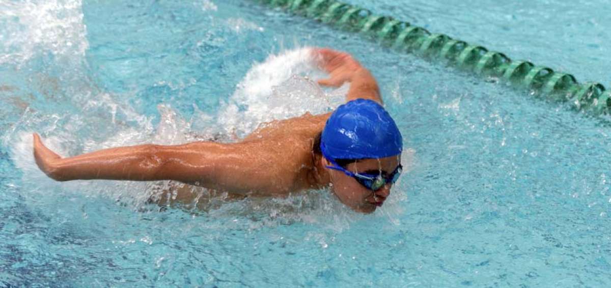 El exponente capitalino es miembro del Club Regatas y se entrena en la piscina del barrio San Carlos.