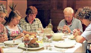 Fotograma de El Clan, dirigida por Pablo Trapero, ambientada en los &uacute;ltimos tiempos de la dictadura argentina, relata la historia criminal de la familia Puccio. Foto: Internet
