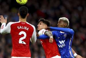 Piero Hincapi&eacute; choc&oacute; con Nilson Angulo