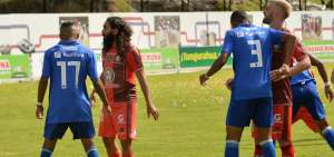 Un equipo alterno de Emelec visit&oacute; a Mushuc Runa, luego de la presentaci&oacute;n de su plantilla en el estadio ubicado en Echaleche.
