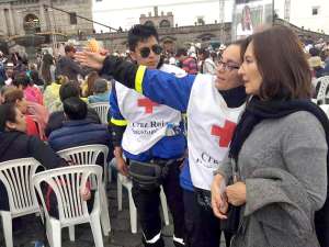 Voluntarios de la Cruz Roja se desplegaron en Guayaquil y Quito para colaborar en caso de cualquier emergencia. Foto: cortes&iacute;a de la Cruz Roja del Ecuador