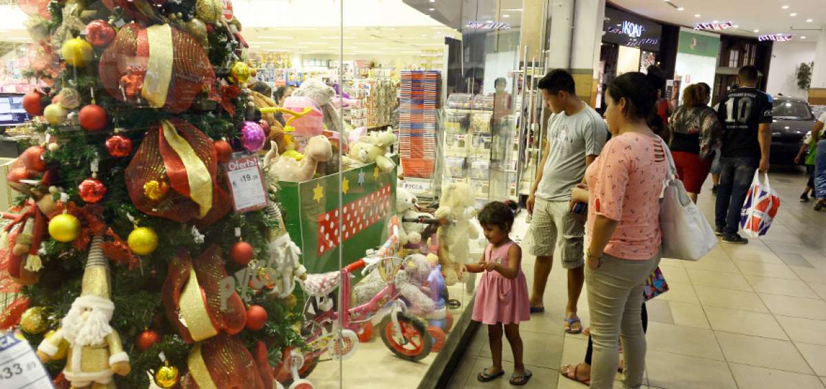 Mall El Fort&iacute;n registra un promedio diario de 28.000 visitantes y los fines de semana aumenta a 35.000.