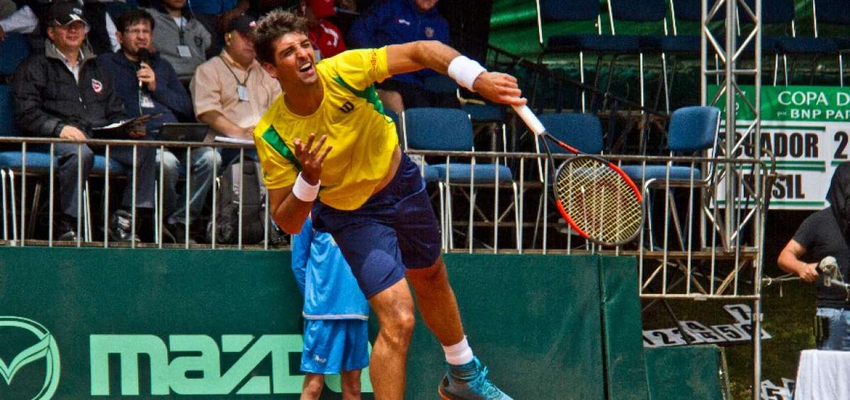 El brasile&ntilde;o destac&oacute; por la agilidad de respuesta ante las jugadas bajas que recib&iacute;a del tenista ecuatoriano Iv&aacute;n Endara (428) y despejes largos.