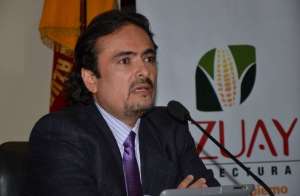 Pa&uacute;l Carrasco amenaza con "cerrar la provincia" 