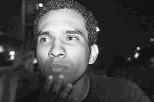 El escritor y poeta tiene 24 a&ntilde;os y pertenece a la generaci&oacute;n de poetas emergentes. Foto: Cortes&iacute;a.