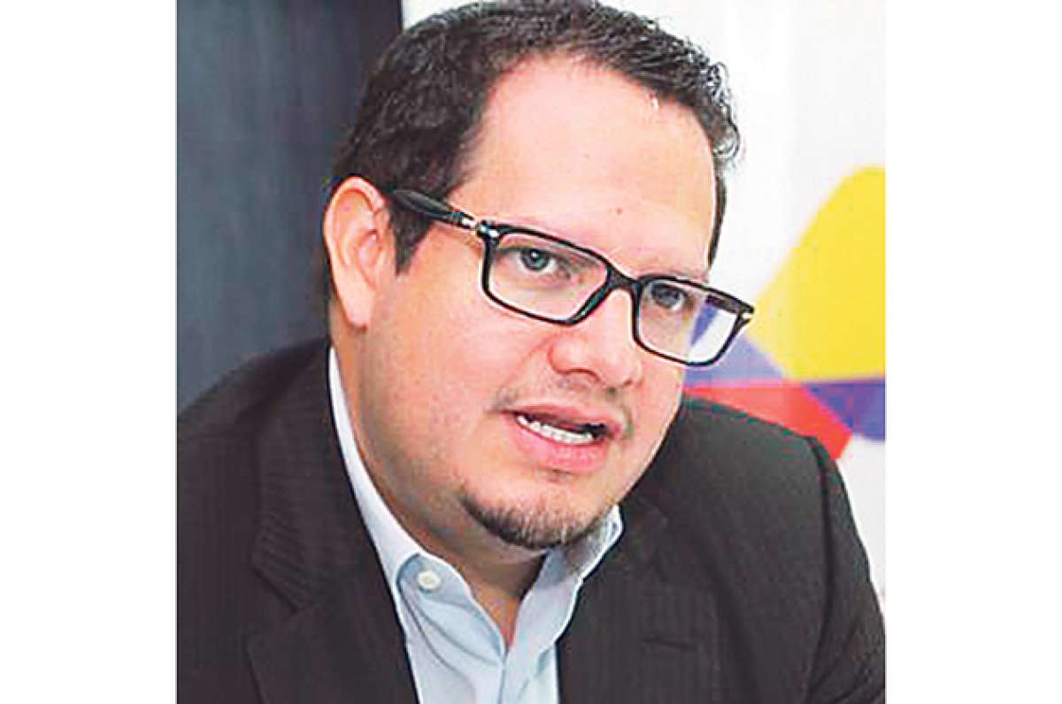 Javier C&oacute;rdova, ministro de Miner&iacute;a. Foto: El Tel&eacute;grafo