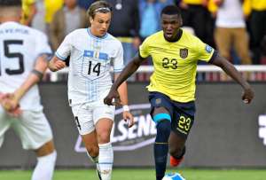 La tricolor intentará conseguir su primer triunfo en Uruguay, mientras que la Celeste busca recuperar su forma.