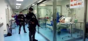 Daniel Salcedo despert&oacute; del coma, aunque balbucea y delira