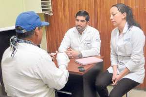 El hospital Corral Moscoso atiende a adultos, pero ampli&oacute; los servicios para ni&ntilde;os.