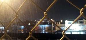 Fuerte lluvia sorprende a los guayaquile&ntilde;os en junio
