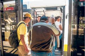 El hacinamiento es el principal problema del Troleb&uacute;s, operativo desde 1995. El pr&oacute;ximo a&ntilde;o 54 unidades cumplir&iacute;an su vida &uacute;til. Foto: John Guevara.