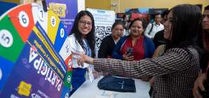 40 empresas ofertan 4.000 vacantes en feria de empleo en Quito