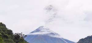 Instituto Geof&iacute;sico niega cambios en actividad del volc&aacute;n Reventador