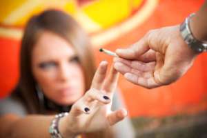 500 cartillas sobre prevenci&oacute;n del consumo de drogas ser&aacute;n entregadas a padres de familia