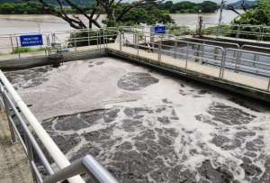 Detectan niveles de plomo 150 veces superiores a la norma en lodos industriales de empresa en Guayaquil