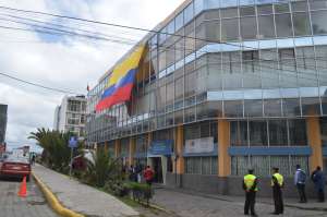 Festival art&iacute;stico en apoyo al Gobierno y un plant&oacute;n en contra se realiz&oacute; en Tulc&aacute;n
