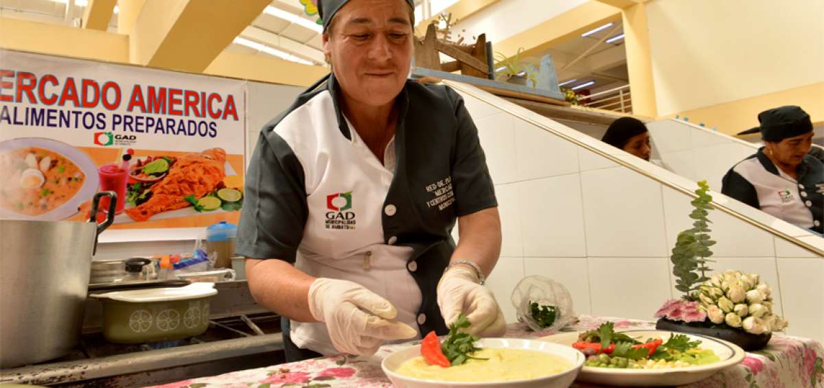La fanesca puede degustarse en el mercado Crist&oacute;bal Col&oacute;n, centro urbano de Ambato, a un costo de $ 3. Incluso se organiza un festival interprovincial.