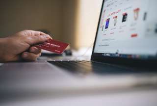 El ISD se cobra cuando una persona supera el monto anual por compras en el exterior con tarjetas. 