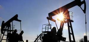 El 'brexit' impacta a la baja en el precio del petr&oacute;leo