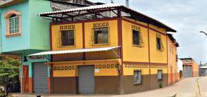 La mayor&iacute;a de las casas en Tenguel datan de mediados del siglo pasado, mientras que otras son de la d&eacute;cada del 30.