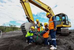 Inicia la construcción del puente sobre el Río Upano