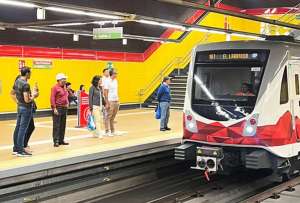 Metro de Quito reestableció servicio en estación Morán Valverde