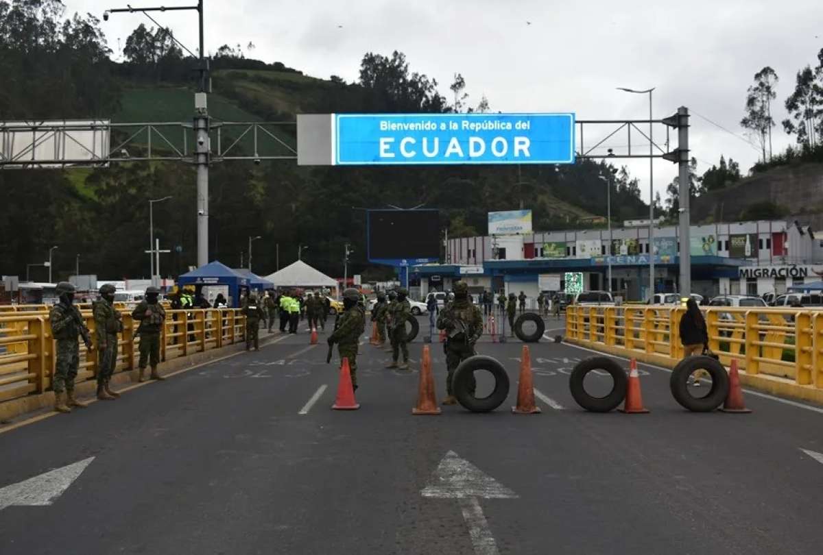 Ecuador solicit&oacute; a la Comunidad Andina reconsiderar su exigencia de derogar los aranceles binacionales